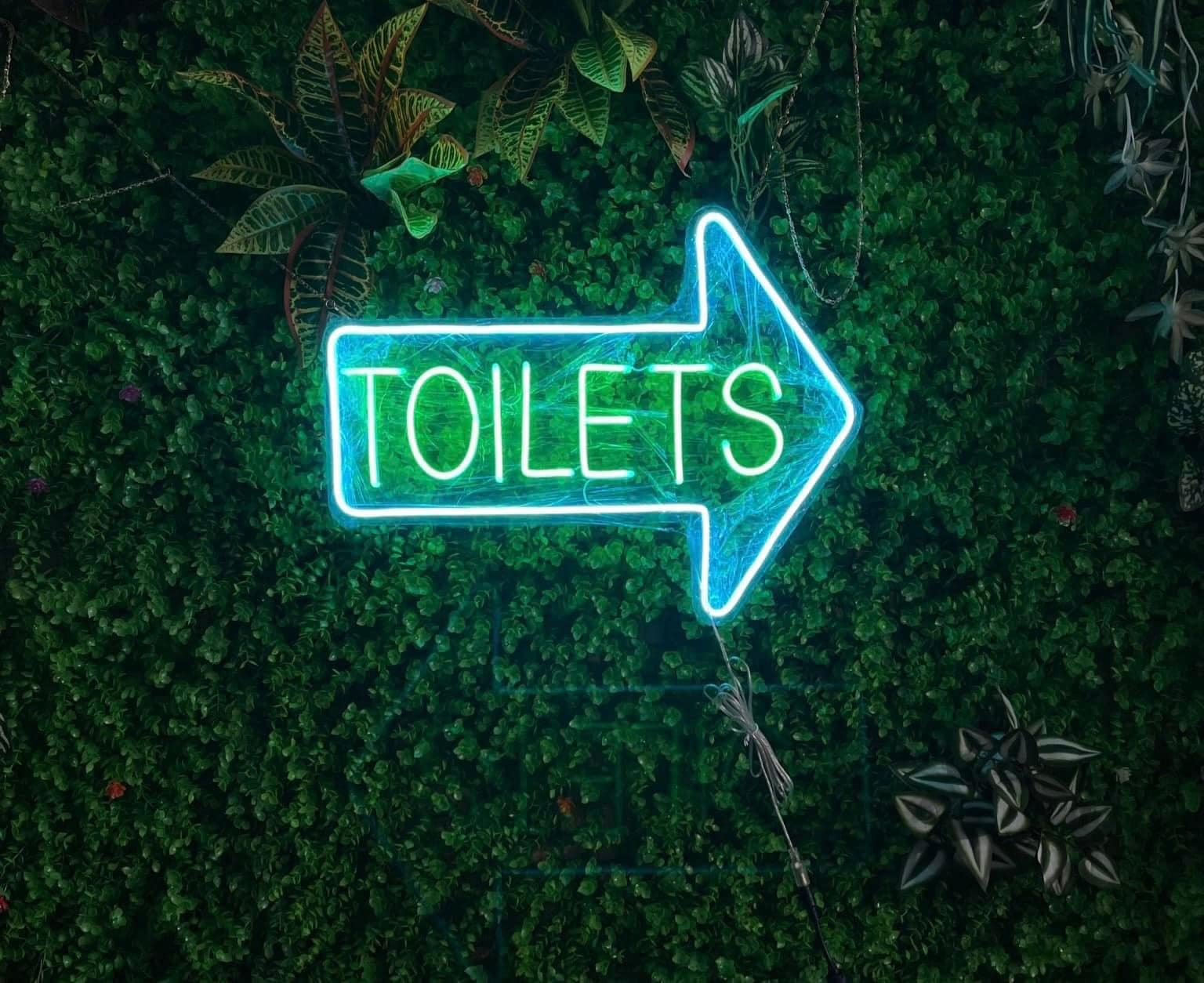 Biển Chỉ Dẫn Toilets